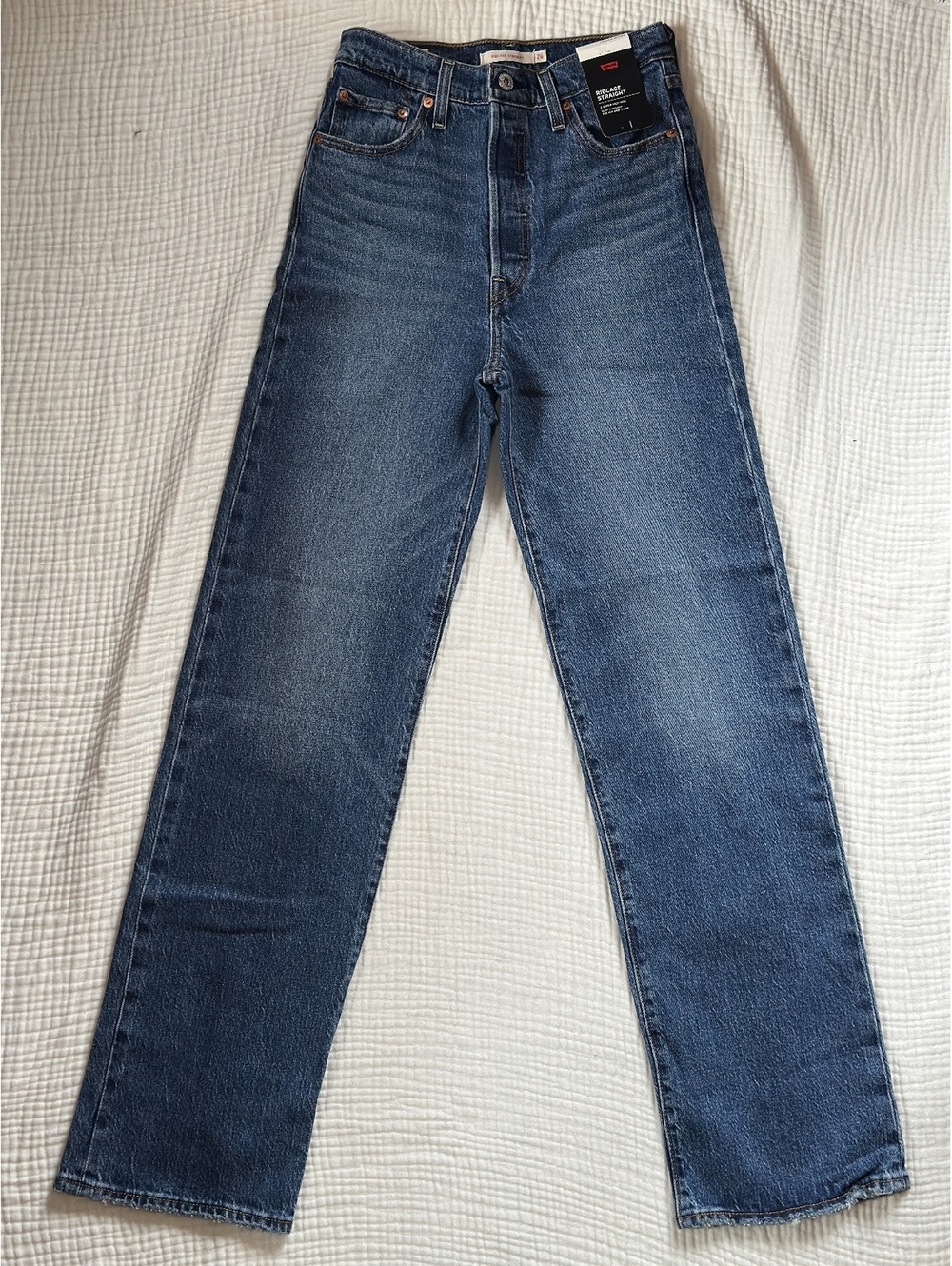 Women’s Levi’s NWT Straight Leg Ribcage Jeans Size 26